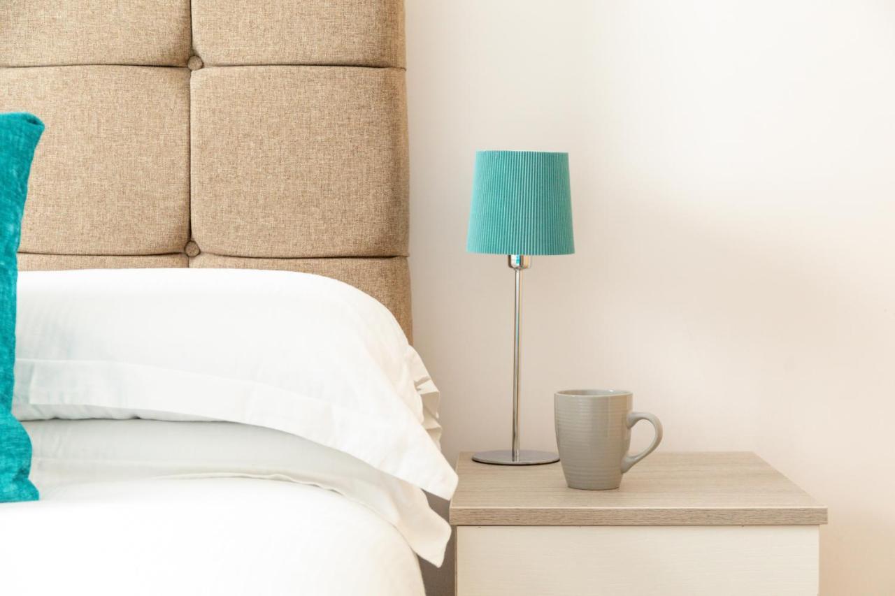 1 Bed Apartment - Redhill Central, Surrey, Gatwick #3 外观 照片