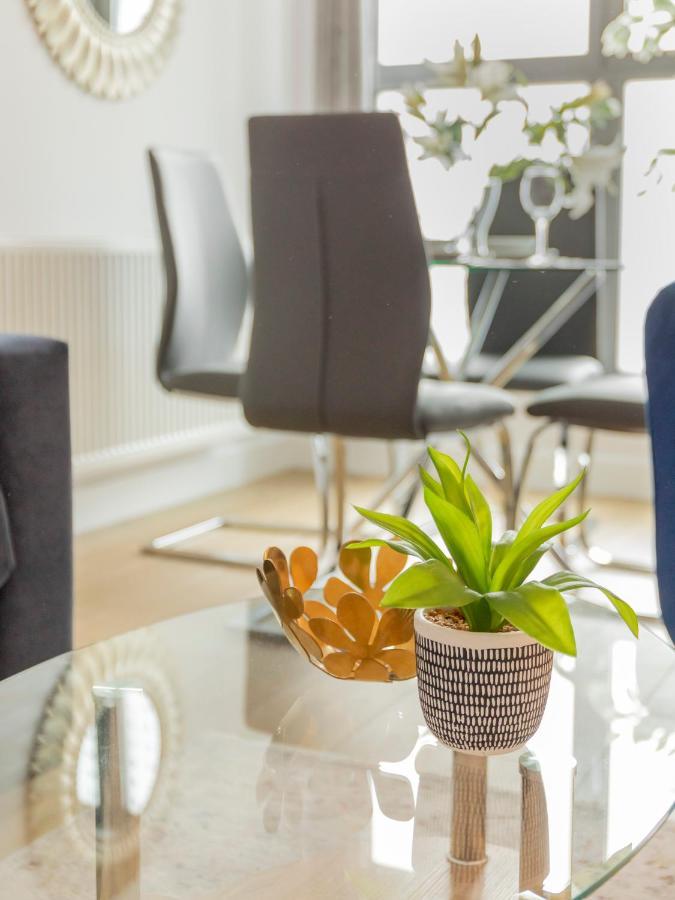 1 Bed Apartment - Redhill Central, Surrey, Gatwick #3 外观 照片