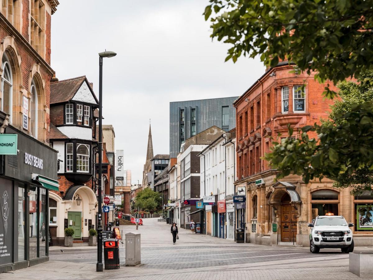 1 Bed Apartment - Redhill Central, Surrey, Gatwick #3 外观 照片
