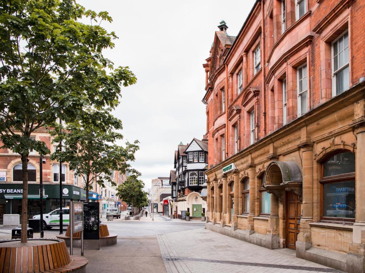 1 Bed Apartment - Redhill Central, Surrey, Gatwick #3 外观 照片