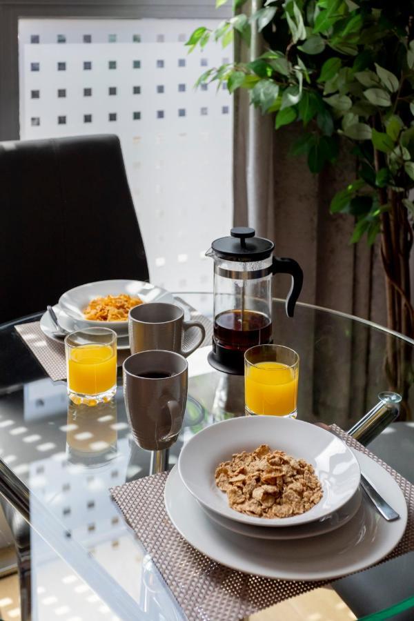 1 Bed Apartment - Redhill Central, Surrey, Gatwick #3 外观 照片